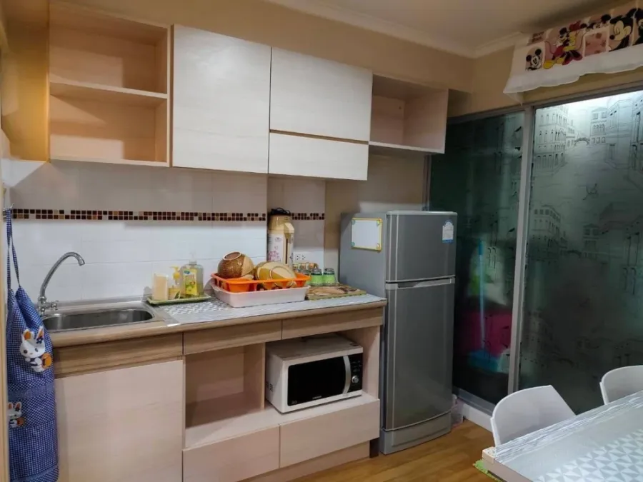 For rent: Lumpini Place Ratchayothin, 1 bedroom, 1 bathroom, fully furnished, nice room, great deal, hurry and reserve now!