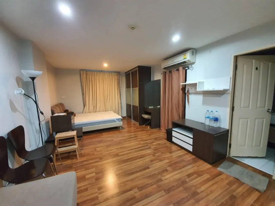 Sell/rent Atrium Phahol-Suthisarn, very spacious room, lots of usable space. All electrical appliances, hurry up