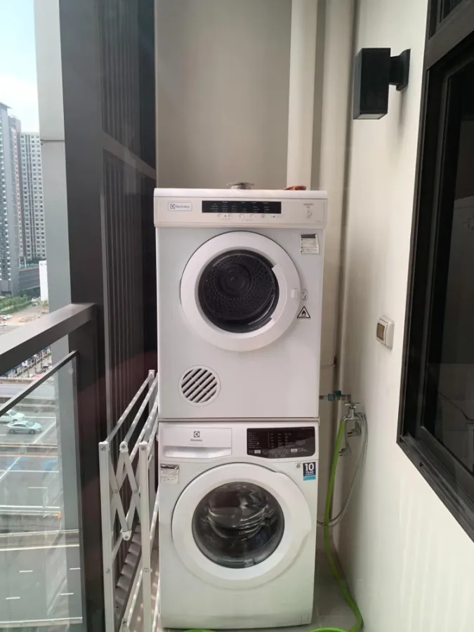 ให้เช่า ชีวาทัย เรสซิเดนซ์ อโศก ห้อง duplex พื้นที่ใช้สอยเยอะ โซฟาตัวใหญ่น่านั่ง ครบจบที่นี่ที่เดียว