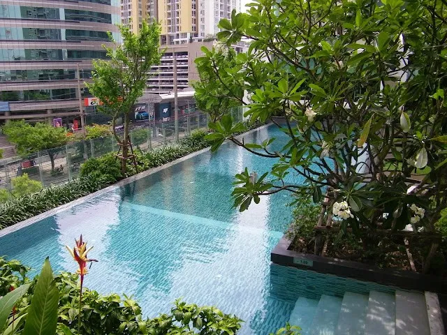 Urgent sale, The Parkland Grand Asoke-Phetchaburi, fully furnished, convenient to travel, do not hesitate, hurry