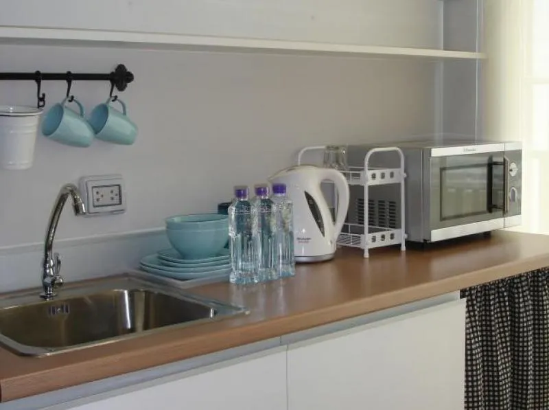 Do not miss the CU Terrace Condo, the room decorated in white tone and clean tone. Ready to move in immediately