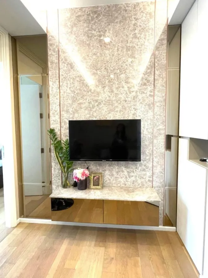 Sell/Rent The Saint Residences Condo, fully furnished room, fully built-in, good price, don't miss it.