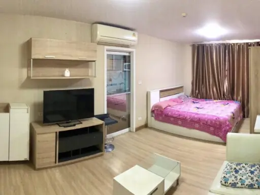 For rent: Plum Condo Phahon Yothin 89 Phase 1, Building C, 4th floor, electrical appliances + furniture, ready to move in, must arrange now.