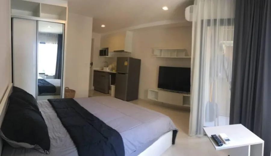 Condolette Pixel Sathorn for sale, studio room 23 sq m. on the 3rd floor, fully furnished, big screen TV, can't miss it