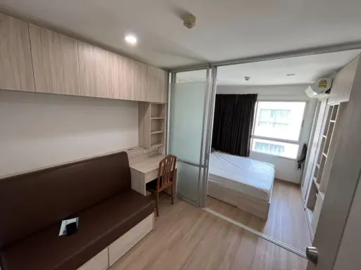 For rent, LPN VILLE On Nut-Pattanakarn, build-in room, beautiful decoration, lots of storage, clean, ready to move in, book now.