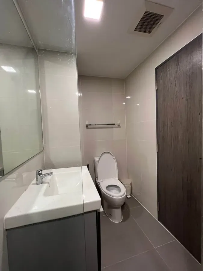 for sale / rent Venio Sukhumvit 10 Near the Skytrain Terminal 21 shopping mall, good location in the heart of the city, don't miss it!