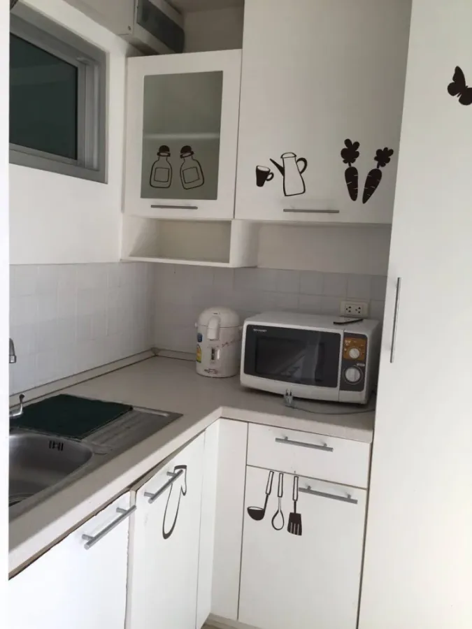 ขาย คอนโด วัน ลาดพร้าว 28 ห้องมุม 1 ห้องนอนพร้อม walk-in closet พร้อมเฟอร์ หิ้วกระเป๋าอยู่ได้เลย.