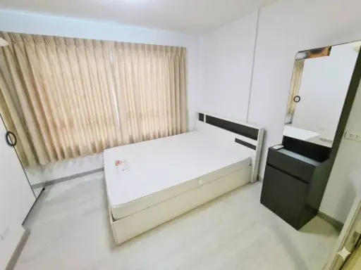 ขาย D Condo รัตนาธิเบศร์ ห้องพร้อมอยู่ ชั้น 2 มาพร้อมสิ่งอำนวยความสะดวก ราคาคุ้ม พลาดแล้วจะเสียดาย