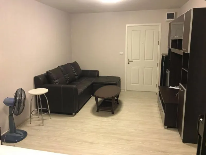 For rent Aspire Sathorn-Taksin Brick Zone, beautiful room, fully furnished + electrical appliances!! Hurry up. I'm slow.