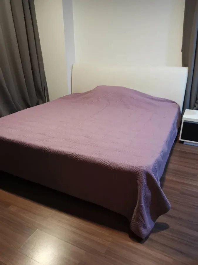 ให้เช่า ดี 65 คอนโดมิเนียม ชั้น 2 ห้องมุม เป็นส่วนตัว เงียบสงบ สนใจจองเลย อย่ารอช้า