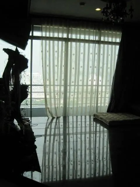 Condo for rent, Baan Sathorn-Chaopraya. Extremely wide usable area with fully furnished Hurry up to reserve now.