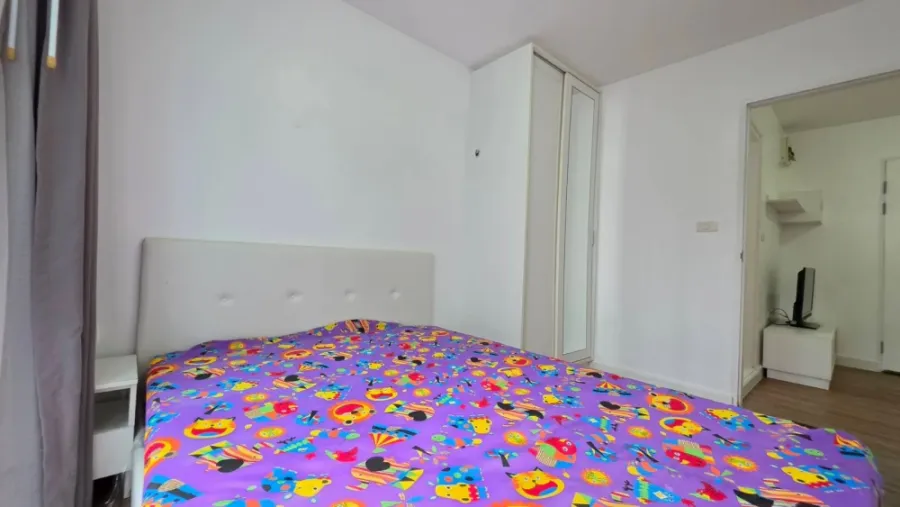 For rent: iCondo Phetchakasem 39, 5th floor. A lovely, fully furnished unit. Book now!