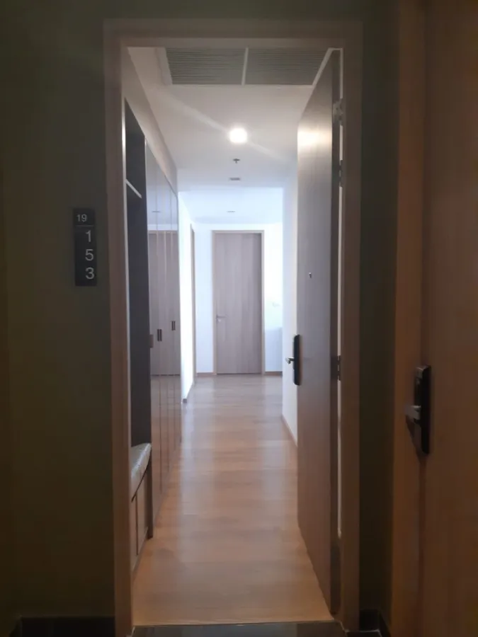 Condo for sale, rent, Noble Bee Sukhumvit 33, high floor, ready to move in room. Fully furnished, convenient to travel