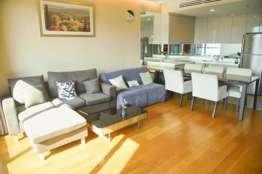 For sale or rent, The Address Sathorn, 2 bedrooms, lots of usable space. Comes with complete amenities. Book now.