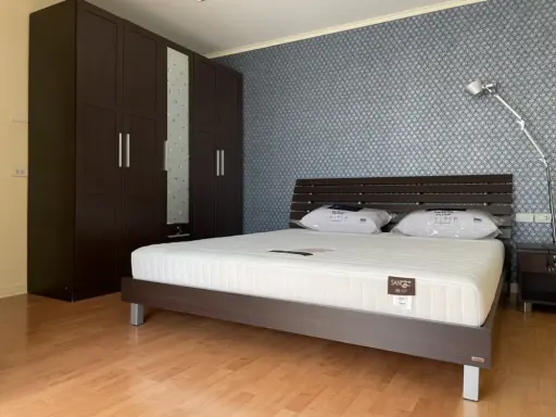 For rent: Lumpini Ville Cultural Center, 2 bedrooms, spacious living area, great location, convenient transportation. Book now!