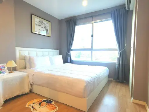 Condo for sale, Lumpini Ville On Nut-Pattanakarn, 5th floor, well decorated. Install wallpaper throughout the room. Good like this, reserve now.