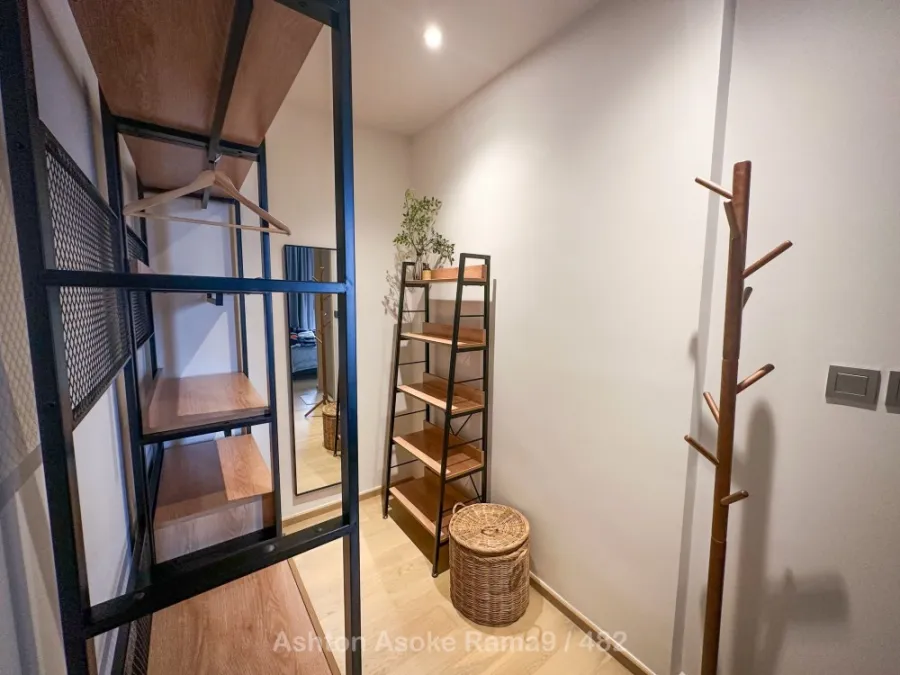 Condo for rent, Ashton Asoke-Rama 9, decorated room, ready to move in. Complete with premium amenities, don't miss it.