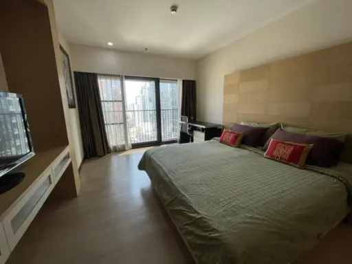 Condo for rent, Noble Refine, nice atmosphere, beautifully decorated, ready to move in. Don't miss it.