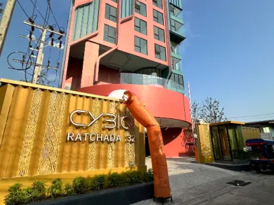 CYBIQ Ratchada 32