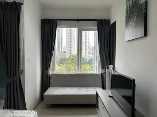 For rent: Chapter One Eco Ratchada-Huai Khwang. Ready to move in, fully furnished + appliances included. Book now!
