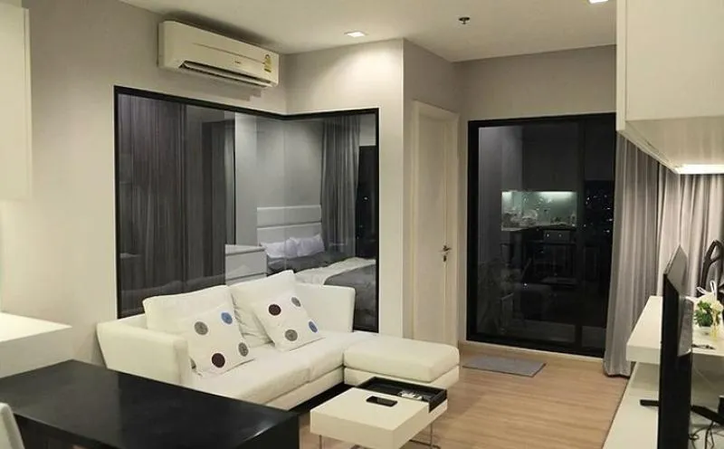 ให้เช่า Urbano Absolute สาทร-ตากสิน ห้องตกแต่งสวย ดูเรียบง่าย โทนเทาอบอุ่น วิวดี เฟอร์ครบ