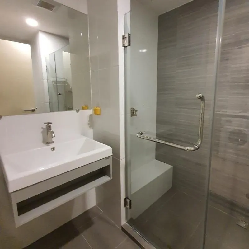 Knightsbridge for rent Phaholyothin-Inter The room is very nice, fully furnished, easy to travel. If you miss it, you will regret it.