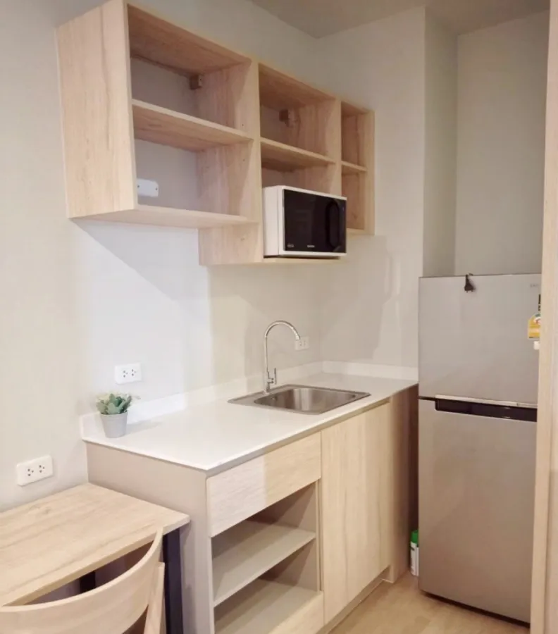 For sale: Common TU, 18th floor, great view, nice decorated room, minimalist, very minimalist, just come and move in.