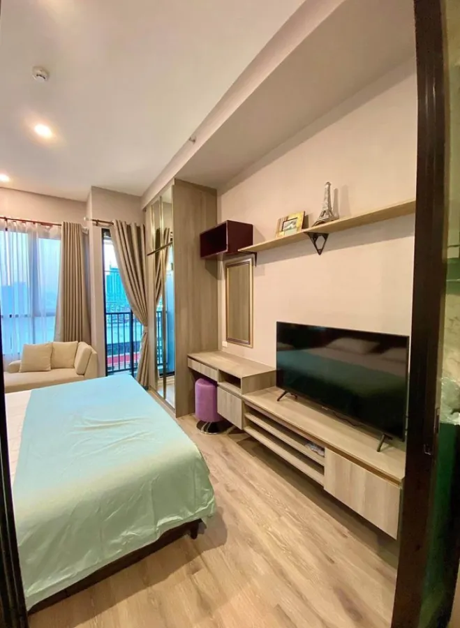 Condo for rent, Knightsbridge Collage Ramkhamhaeng, 9th floor, corner room, pool view, fully furnished, ready to move in, book now!!