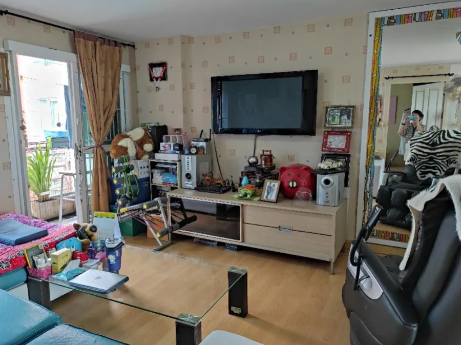 Urgent sale!! Condo Chateau in Town Ratchada 13, 4th floor, pool view, ready to move in, don't miss it!!