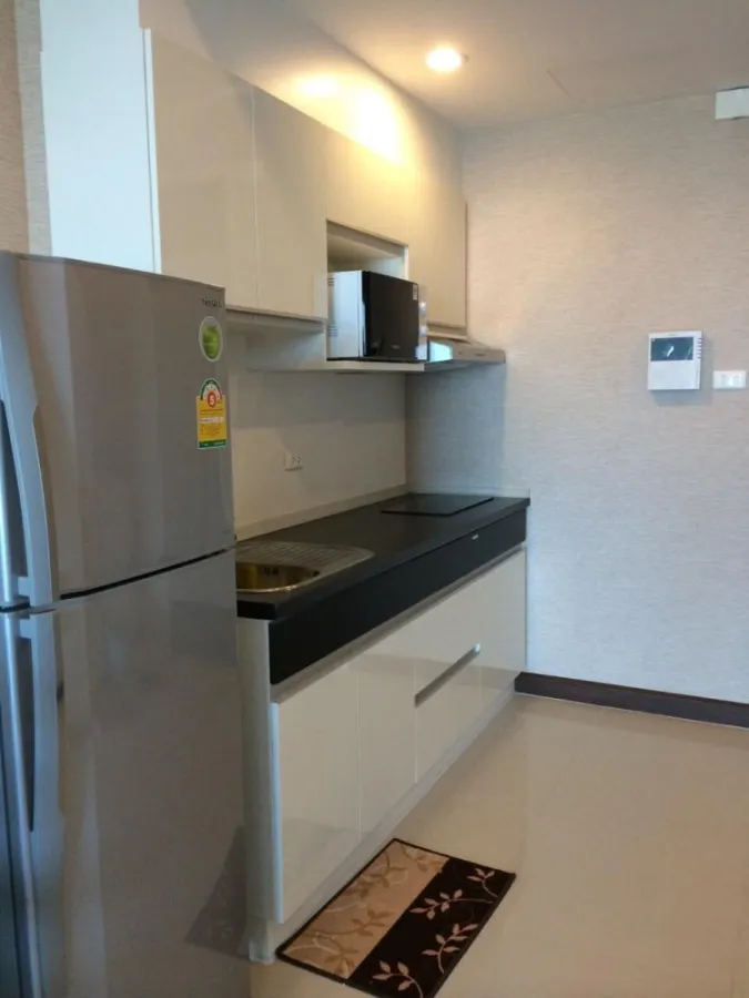 For rent, Supalai Premier Ratchathewi, 18th floor, good view, room decorated with bright walls. large width Can't reserve anymore.