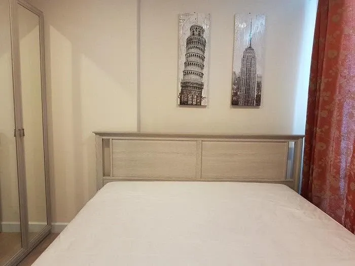 For rent: The Sky Sukhumvit, 9th floor, nice room, fully furnished, reserve now.