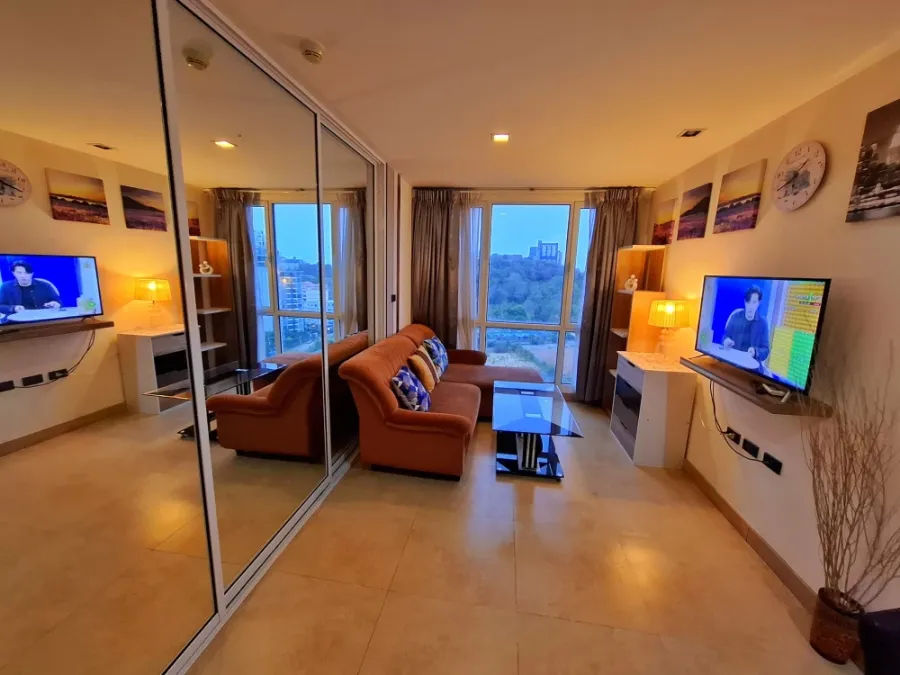 For sale or rent: The Cliff (South Pattaya) on Pratumnak Hill, Pattaya. Fully furnished room with beautiful sea view. Reserve now!