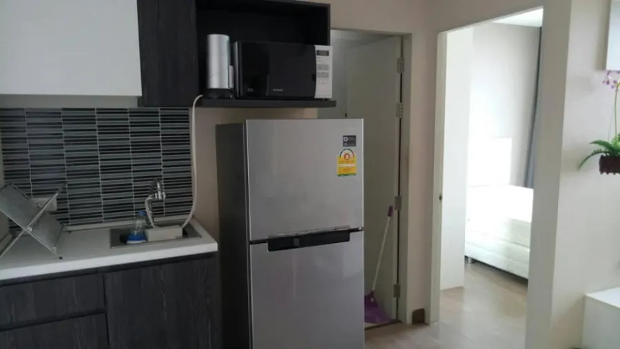 High floor room, great view, fully furnished, for sale at Chewathai Ramkhamhaeng.