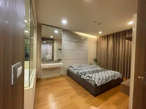 For Rent The Address Sathorn ห้องแต่งน่าอยู่ พร้อมบิ้วอินท์อย่างดี สะดวกครบจบที่เดียว อย่ารอช้า images