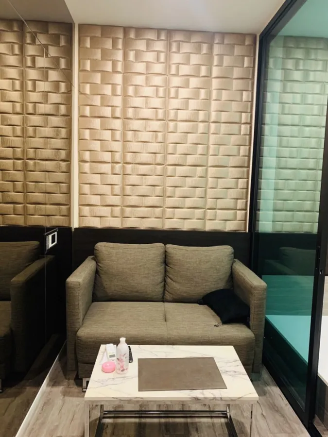 ขาย/เช่า บราวน์ คอนโด รัชดา 32 ชั้น 4 ราคากันเอง พร้อมอยู่ เดินทางสะดวก อย่ารอช้า รีบจองก่อนหลุด!