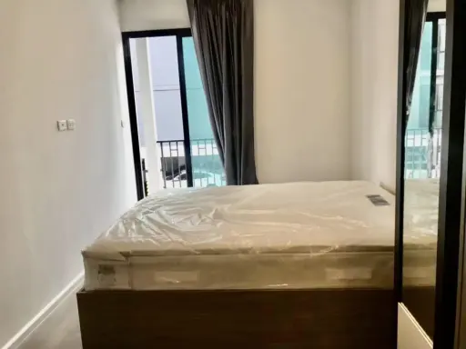 Selling for rent, Hill Sukhumvit 105, a full range of furniture, very good price, this must be booked.