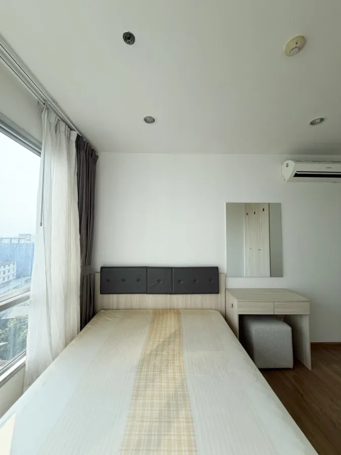 For rent: The Prodigy Phetkasem 62, corner unit, private layout, 8th floor, unobstructed city view, bright and airy, no buildings blocking the view, g