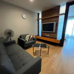 Rent condo Silom Grand Terrace
