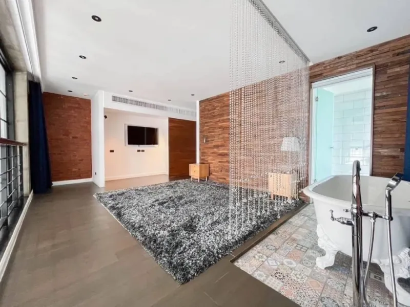 ขาย Penthouse Condominium 3 พื้นที่กว้างใหญ่มาก ให้บรรยากาศเหมือนอยู่บ้าน เหมาะกับครอบครัวขนาดใหญ่สุดๆ