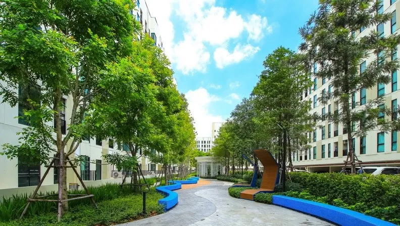 ขายด่วน!! คอนโด ยูนิโอ สุขุมวิท 72 ชั้น 4 ตึก E วิวสระว่ายน้ำ ห้องสวย เฟอร์นิเจอร์ครบ รีบจองเลย!!