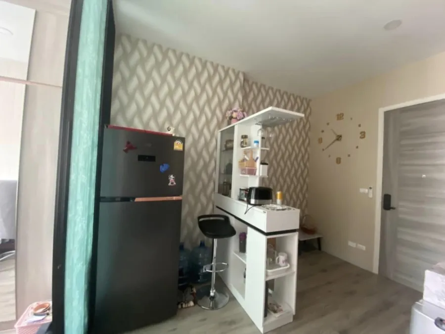 Sale/Rent Knightsbridge Collage Ramkhamhaeng, ready to move in. complete electrical appliances wallpaper decorate the whole room