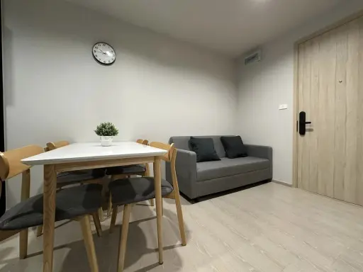 For rent, NUE Noble Ngamwongwan, 1 bedroom, 1 bathroom, 21st floor, fully furnished, amenities ready, book now.