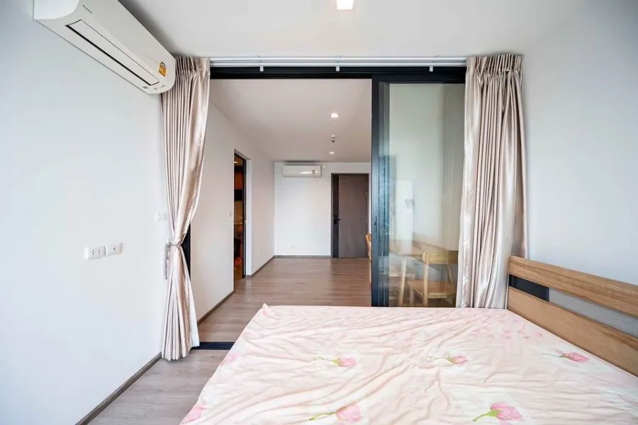 Condo for rent, The Line Phahonyothin Park, spacious room. Lots of usable space Great price, hurry up and reserve.
