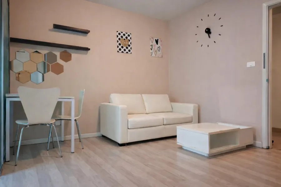 ขาย Plum Condo Laemchabang 1 ห้องนอน 1 ห้องน้ำ เฟอร์ครบครัน วิวสระว่ายน้ำ เดินทางสะดวก จองด่วน