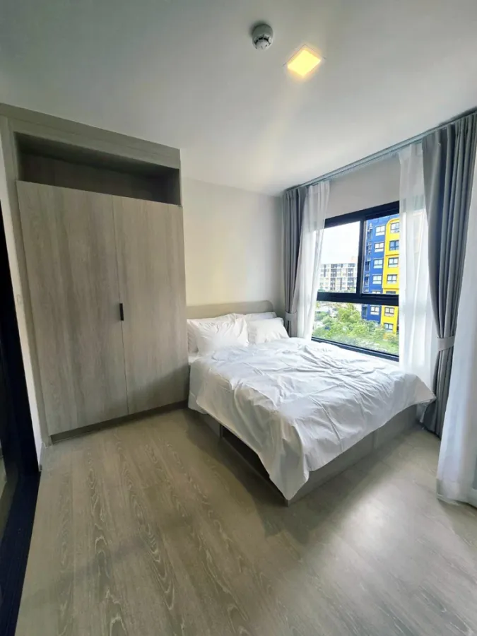 For rent: dcondo Shine Rangsit, 5th floor, pool view, fully furnished, very livable. Book now!