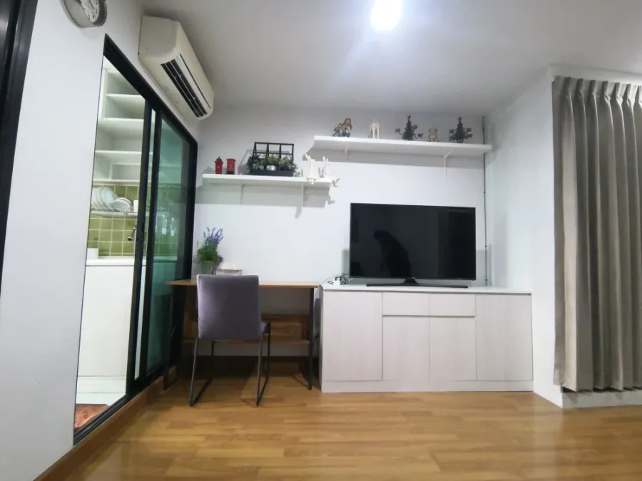 For rent: Regent Home 18 Chaengwattana-Lak Si, 7th floor, beautiful room, fully furnished, book now, don't miss out.