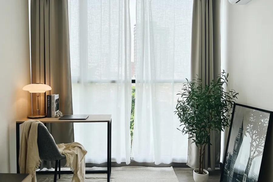 Condo for rent: Flexi Sathorn - Charoen Nakhon. The room is decorated in a minimalist style, shady, so nice to live in. Reserve now.