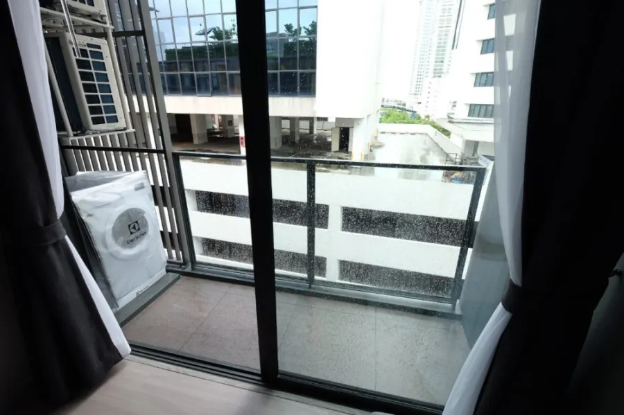 Condo for sale, Quintara Treehouse Sukhumvit 42, beautiful room, south, airy, quiet, unblocked view