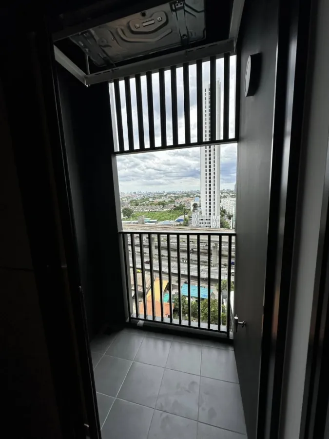 For sale: Origin Plug & Play Nonthaburi Station, view of the electric train looking down to a swimming pool, very beautiful, good atmosphere.