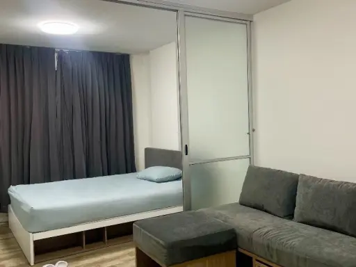 For rent, D Condo On Nut - Rama 9, 5th floor, comes with complete decorations. Book now, don't miss it.
